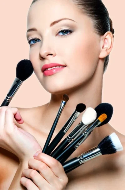 Know-Why-natural-cosmetic-products-are-beneficial-for-your-skin-feature